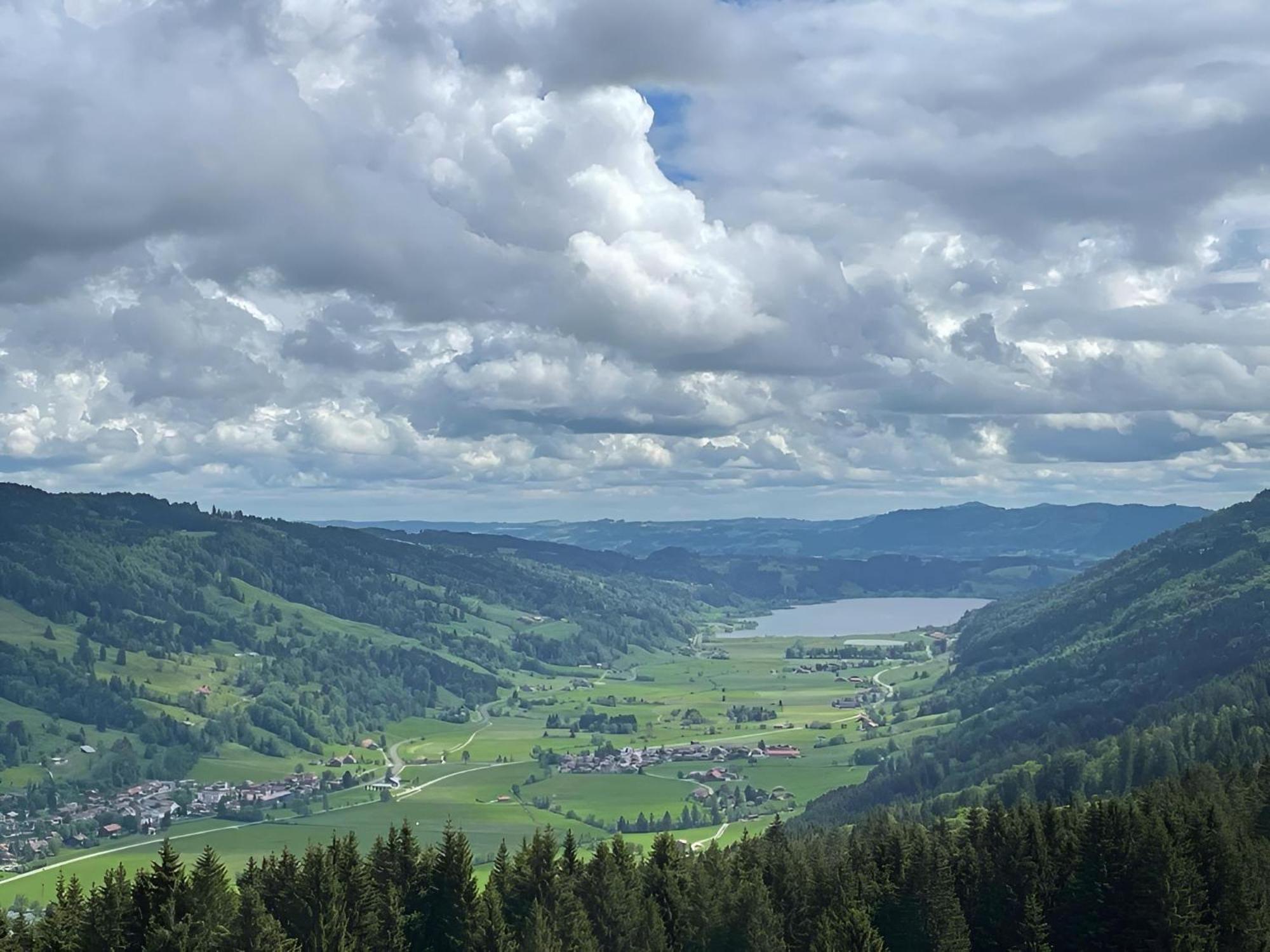 Kuh'Les Hideaway Steibis 3-Zimmer Ferienwohnung 55 M² Oberstaufen Buitenkant foto